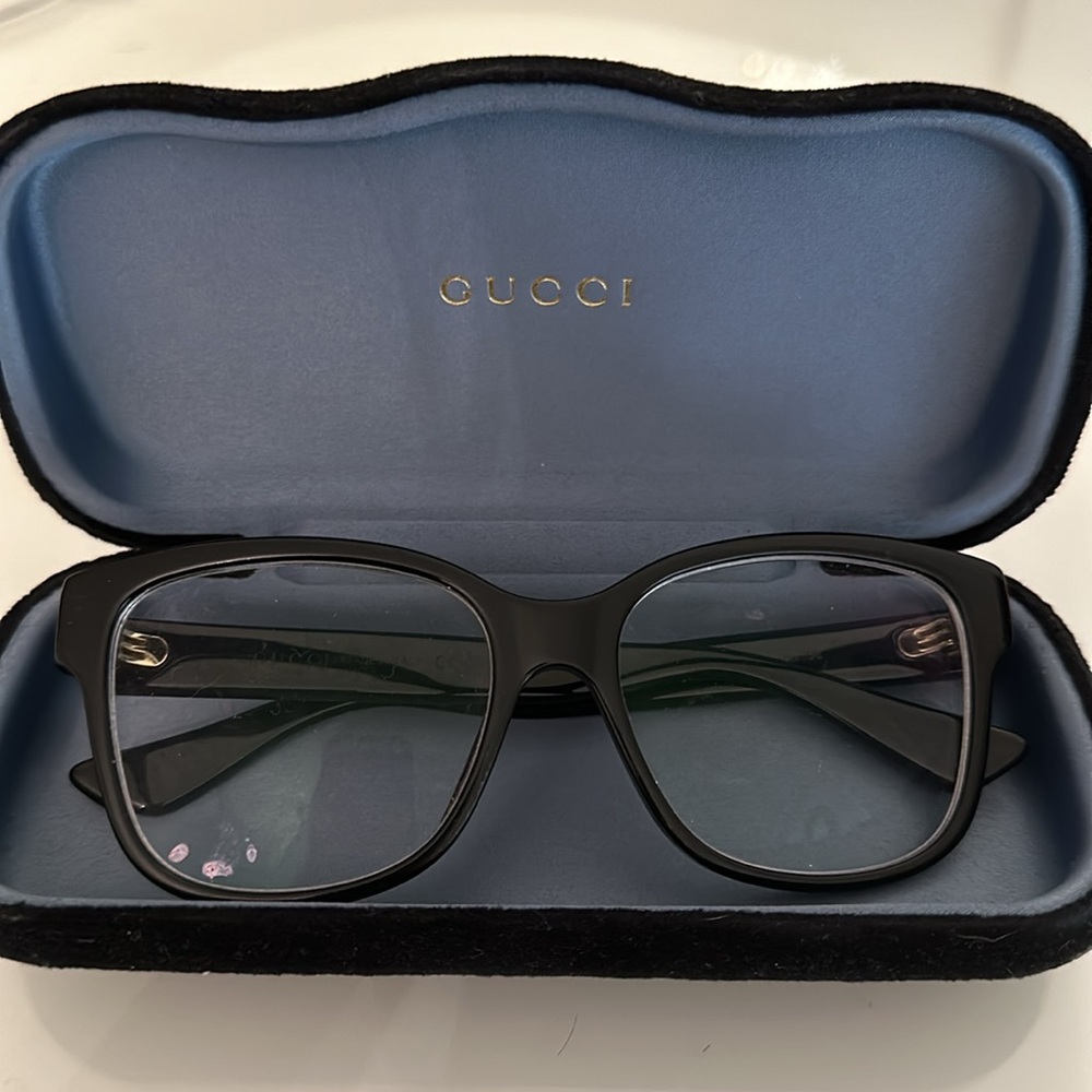 Gucci Glasses - Picture 7 of 8
